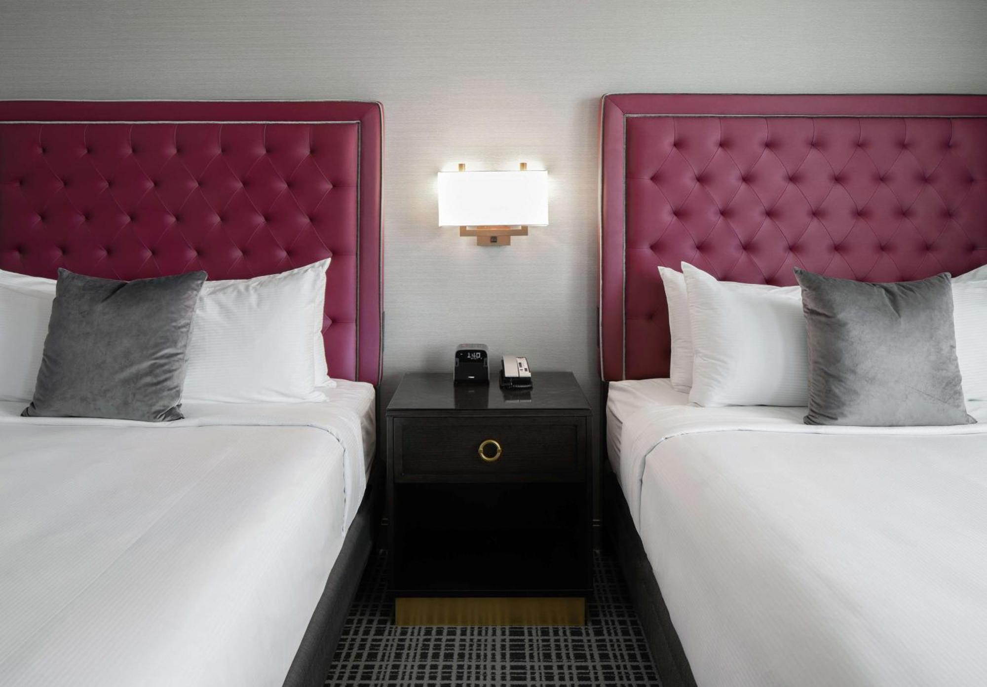 The Axis Moline Hotel, Tapestry Collection By Hilton Exteriör bild